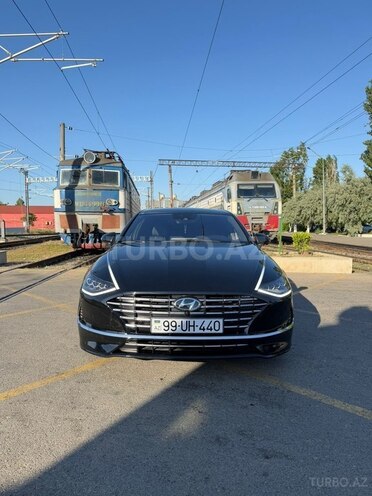 Hyundai Sonata-1
