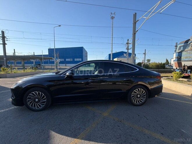 Hyundai Sonata-6