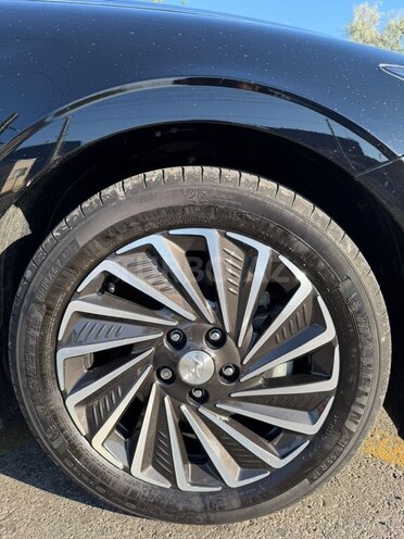 Hyundai Sonata-18