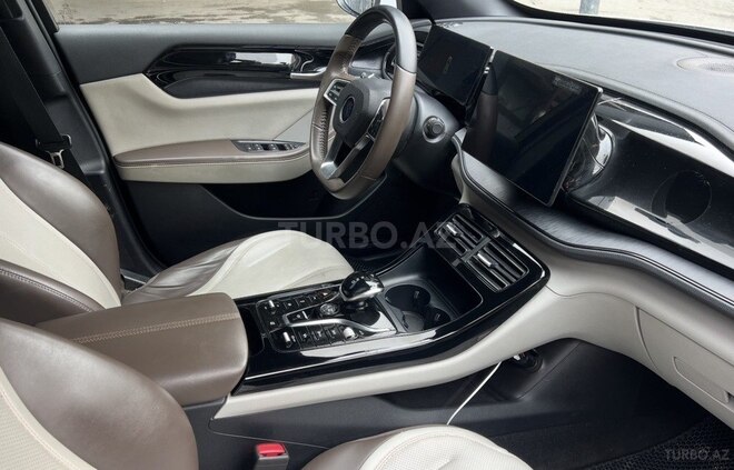 BYD Qin Plus-12
