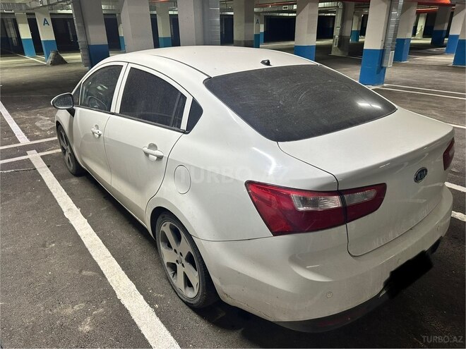 Kia Rio-7