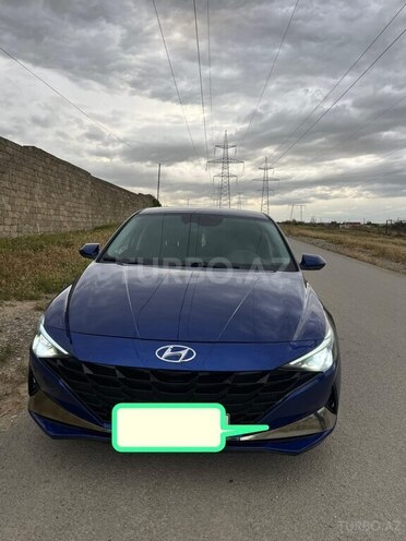 Hyundai Elantra-1