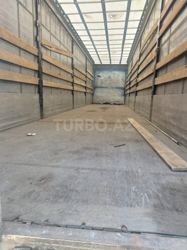 Mercedes Actros 1846-12