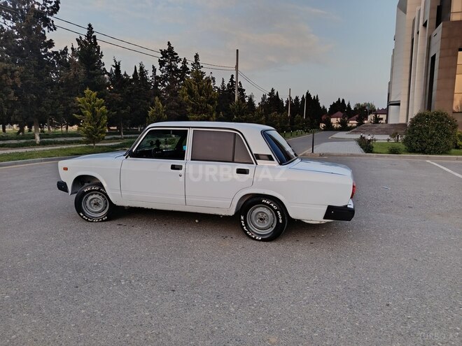 LADA (VAZ) 2107-5