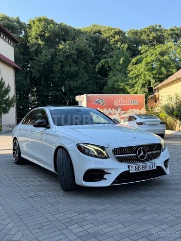 Mercedes E 300-2