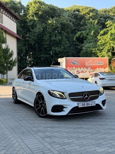 Mercedes E 300-6