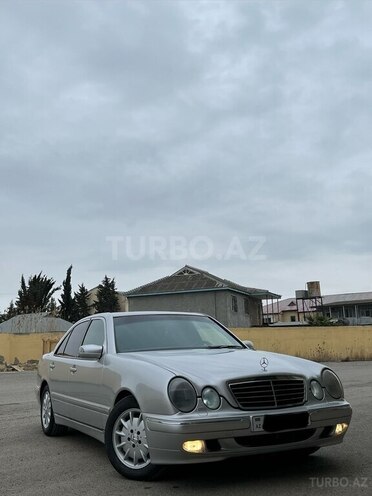 Mercedes E 240-7