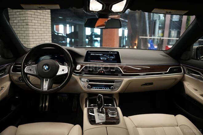 BMW 740-10