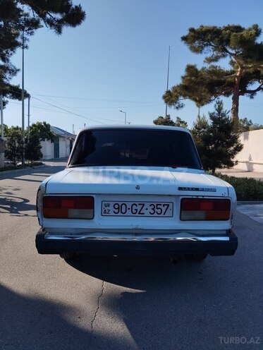 LADA (VAZ) 2107-2