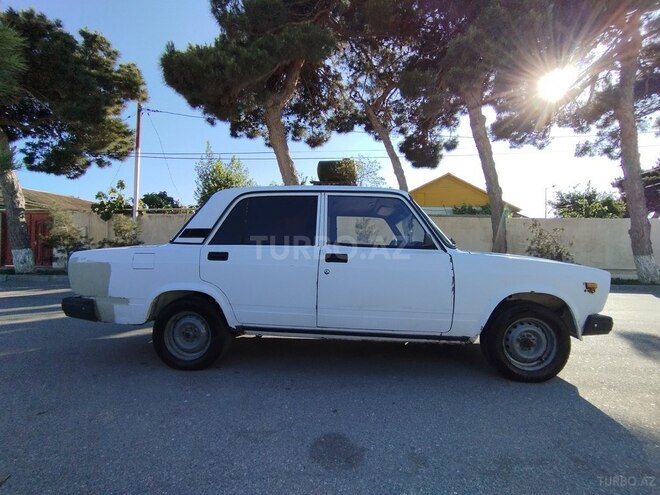 LADA (VAZ) 2107-5
