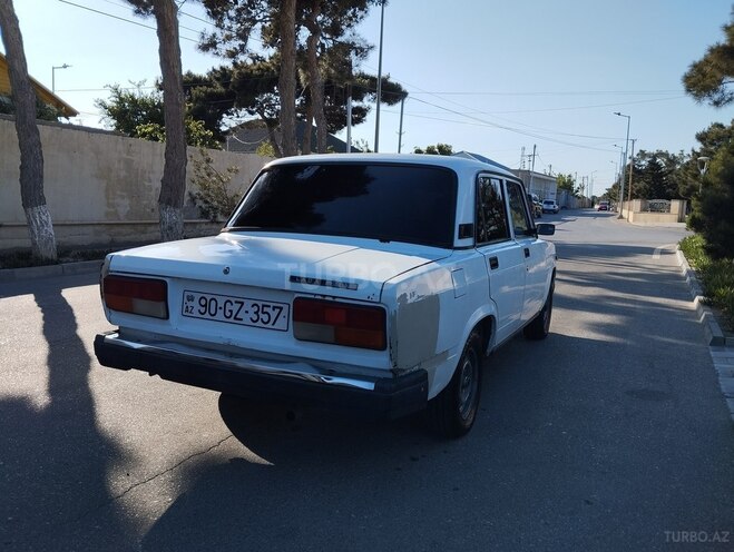 LADA (VAZ) 2107-4