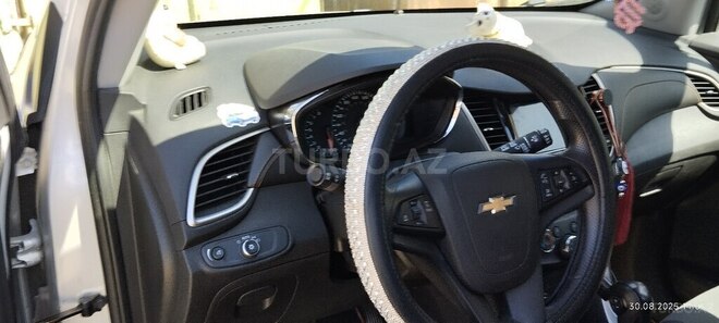 Chevrolet Trax-8