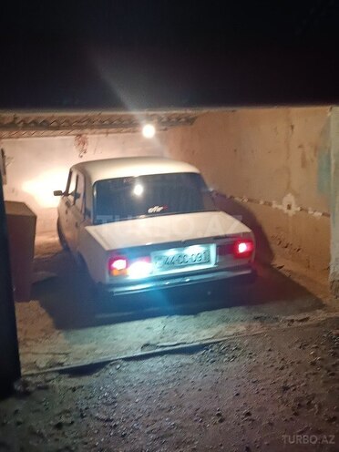 LADA (VAZ) 2107-2