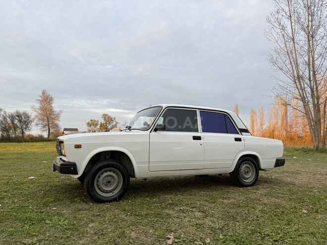 LADA (VAZ) 2107-4
