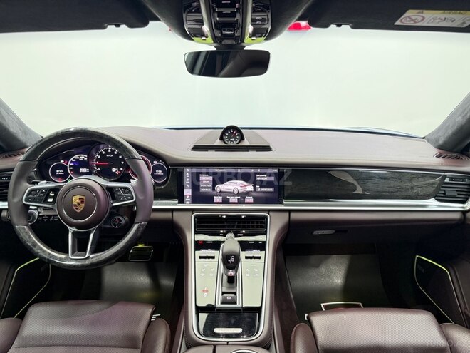 Porsche Panamera GTS-23