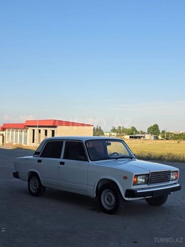 LADA (VAZ) 2107-4
