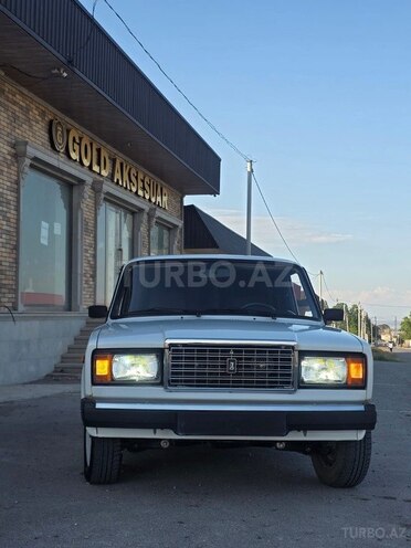 LADA (VAZ) 2107-1