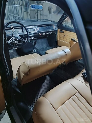 GAZ 24 "Volga"-14