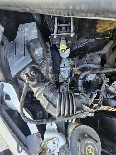 Ford Transit-13