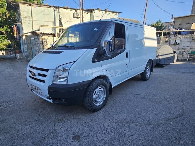 Ford Transit-15
