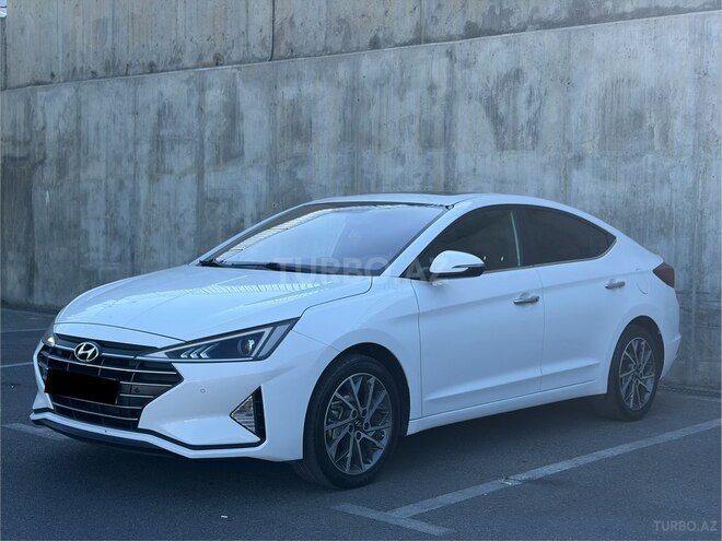 Hyundai Elantra-3