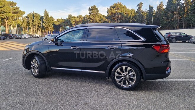 Kia Sorento-12