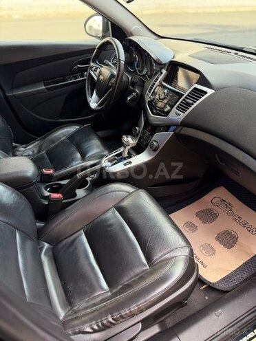 Chevrolet Cruze-11