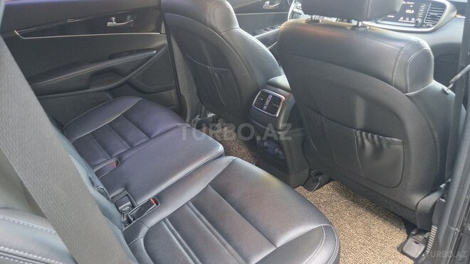 Kia Sorento-19