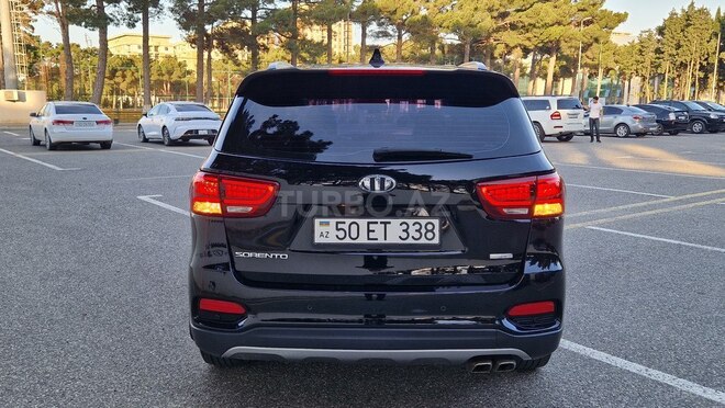 Kia Sorento-16