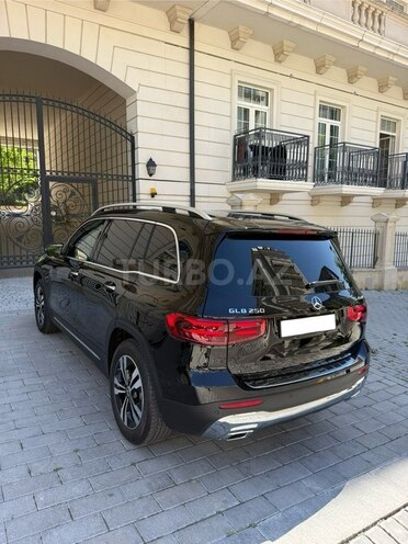 Mercedes GLB 200-5