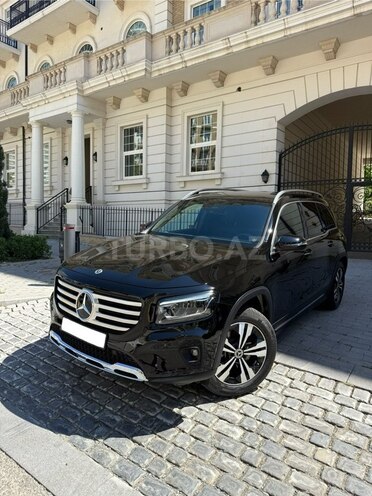 Mercedes GLB 200-7