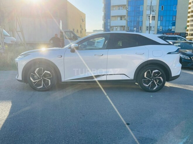 Changan Deepal S07-8