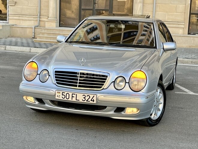 Mercedes E 240-2