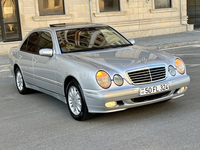 Mercedes E 240-5
