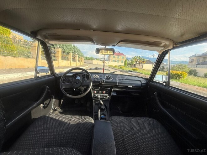 LADA (VAZ) 2106-5