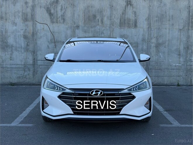 Hyundai Elantra-1