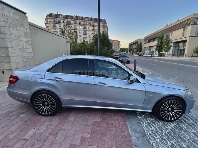 Mercedes E 220-5