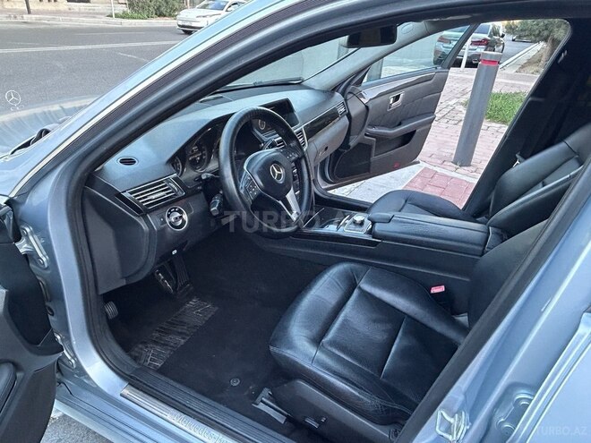 Mercedes E 220-9