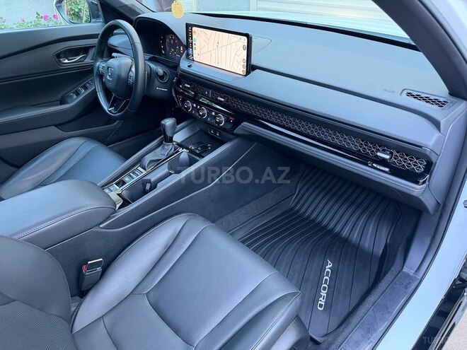 Honda Accord-13