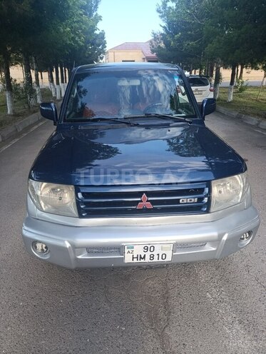 Mitsubishi Pajero io-1
