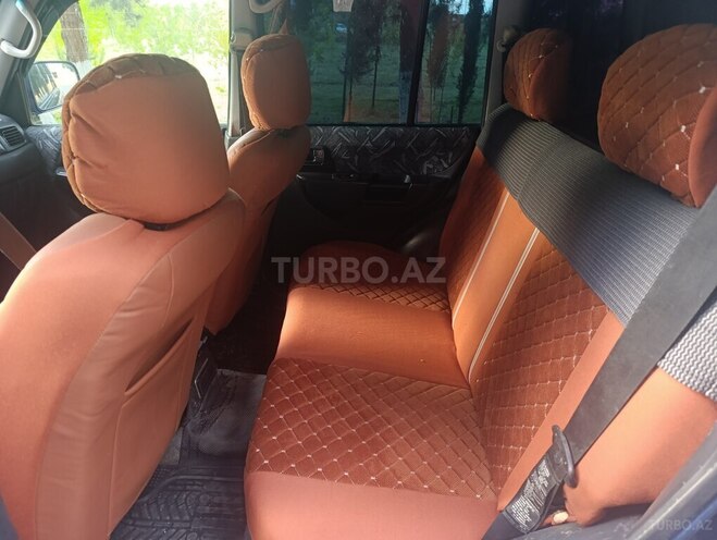 Mitsubishi Pajero io-10