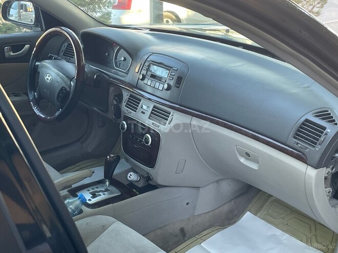 Hyundai Sonata-8