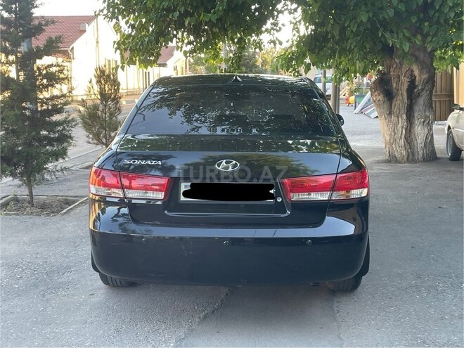 Hyundai Sonata-4