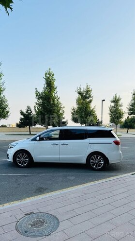 Kia Carnival-6
