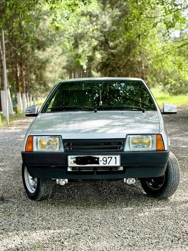 LADA (VAZ) 21099-1
