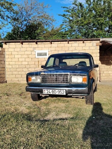 LADA (VAZ) 2107-1