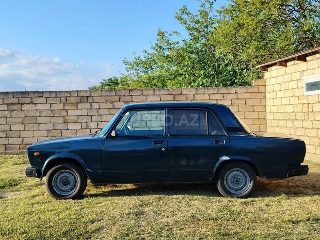 LADA (VAZ) 2107-4