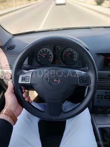 Opel Astra-11