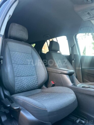 Chevrolet Equinox-18