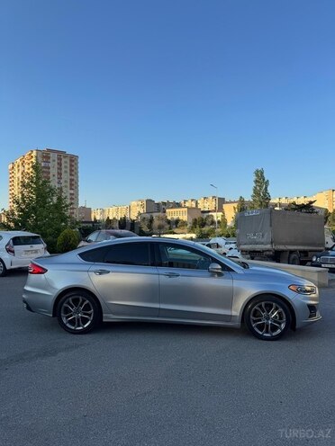 Ford Fusion (North America)-5